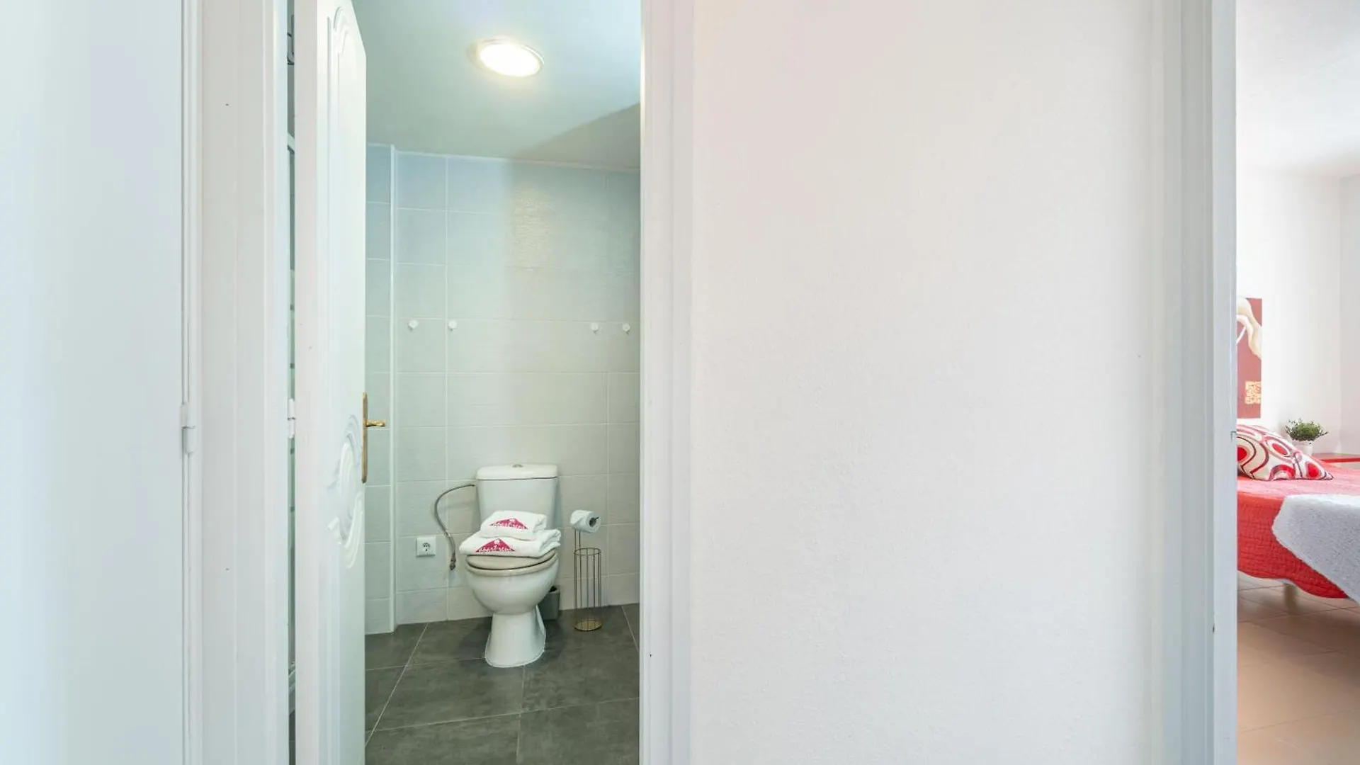 Apart-Rent Apartment Sant Maurici 0183 エンプリアブラバ 0*,  スペイン