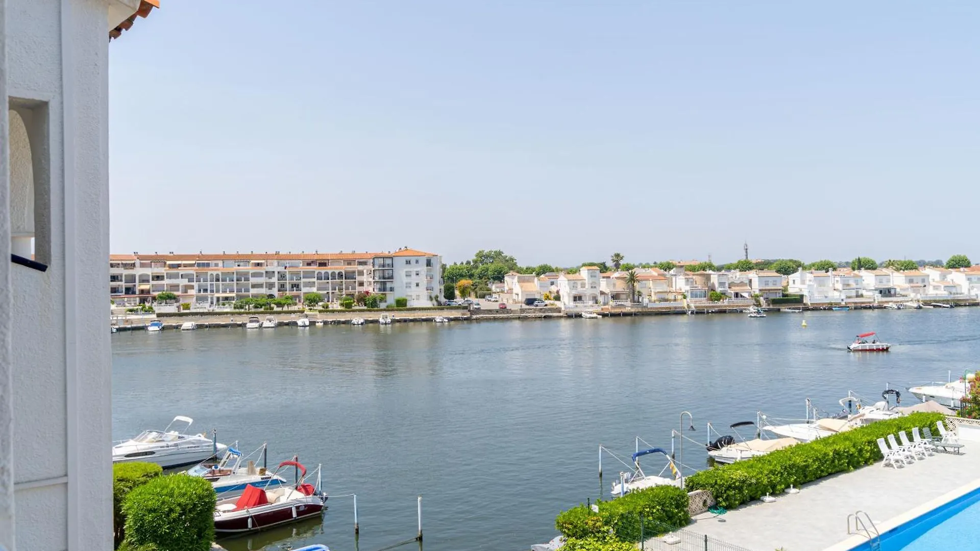 Apart-Rent Apartment Sant Maurici 0183 エンプリアブラバ