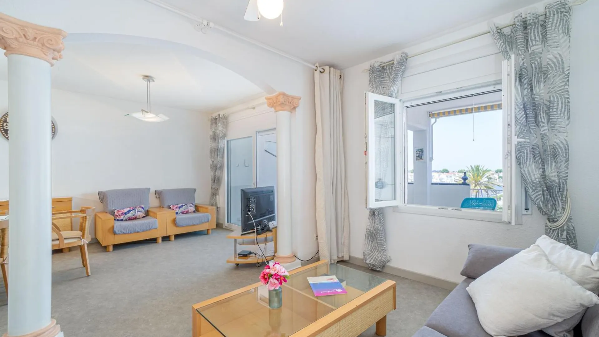 Apart-Rent Apartment Sant Maurici 0183 エンプリアブラバ